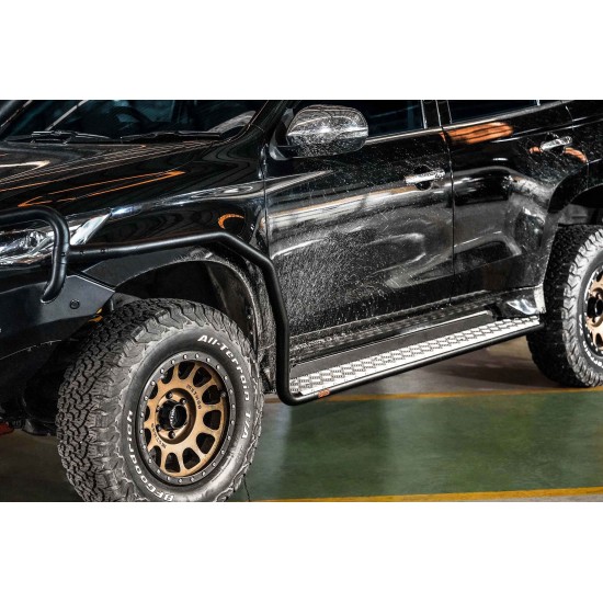 Piak Side Steps and Rails (Mitsubishi Pajero Sport 2016 - 2020)