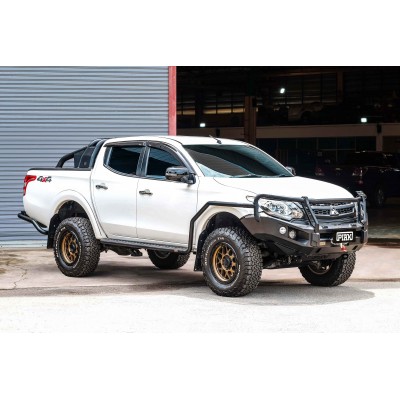 Piak Side Steps and Rails (Mitsubishi Triton MQ)